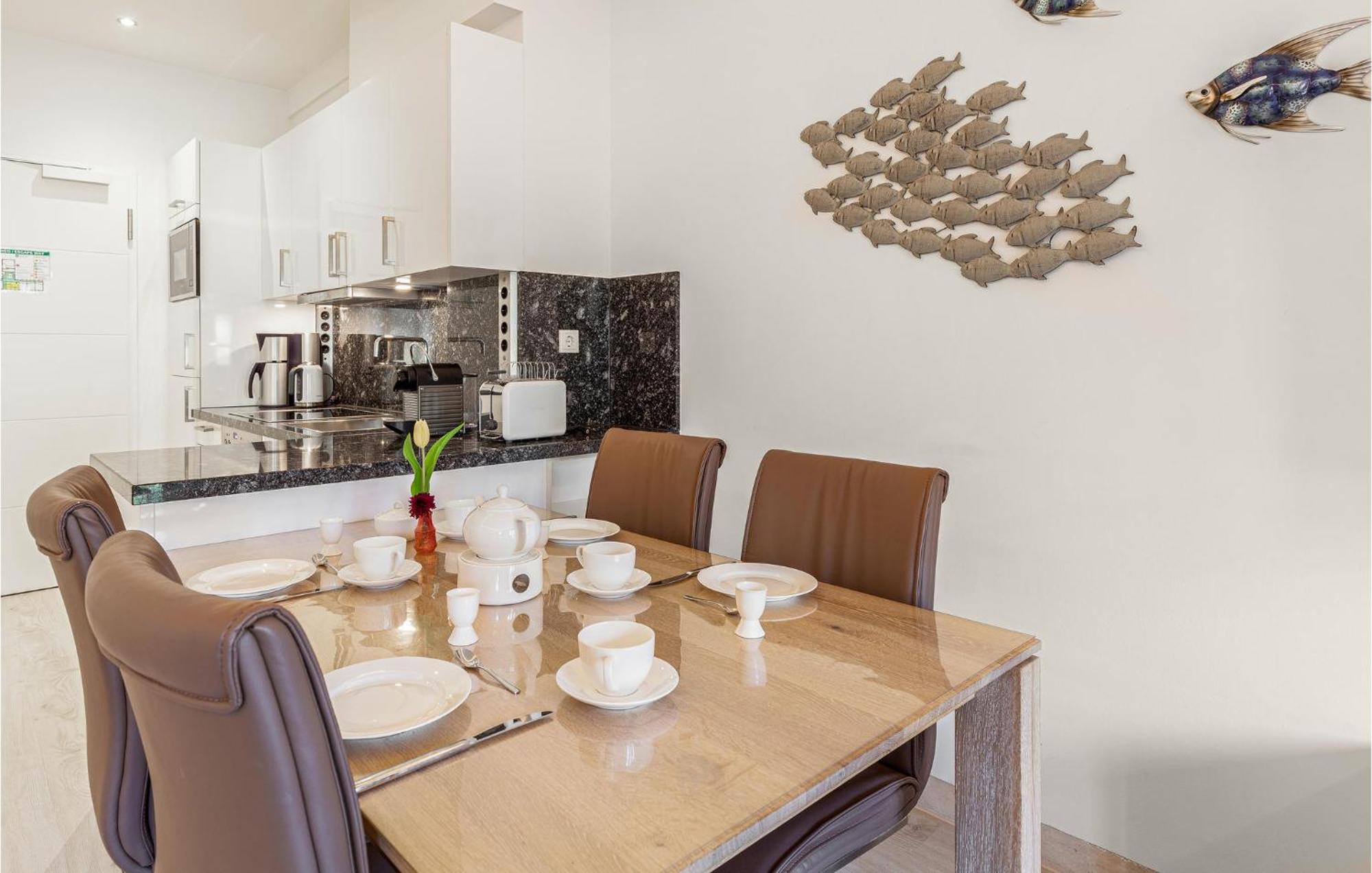 Moon Apartment บินซ์ ภายนอก รูปภาพ
