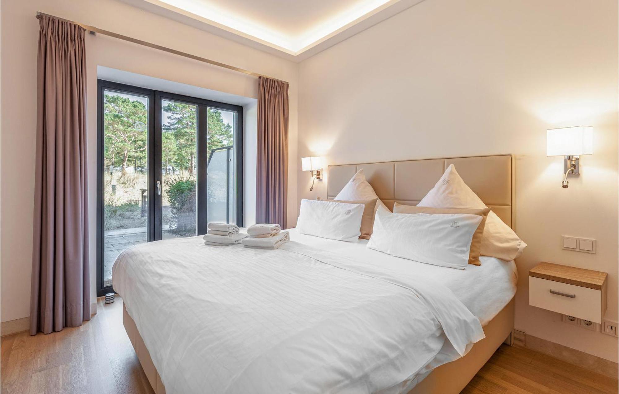 Moon Apartment บินซ์ ภายนอก รูปภาพ